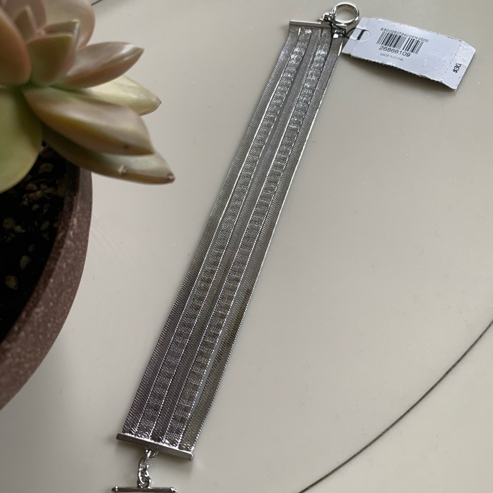 NWT Silver bracelet